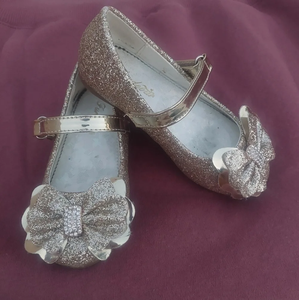 Furdeour Girls Dress shoes Mary Jane glittering 7